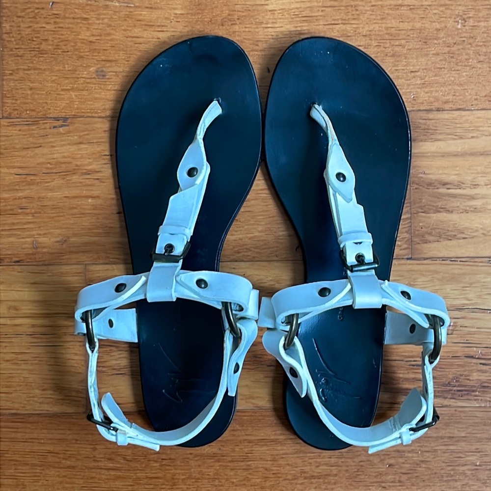 Giuseppe Zanotti White Thong Size 38